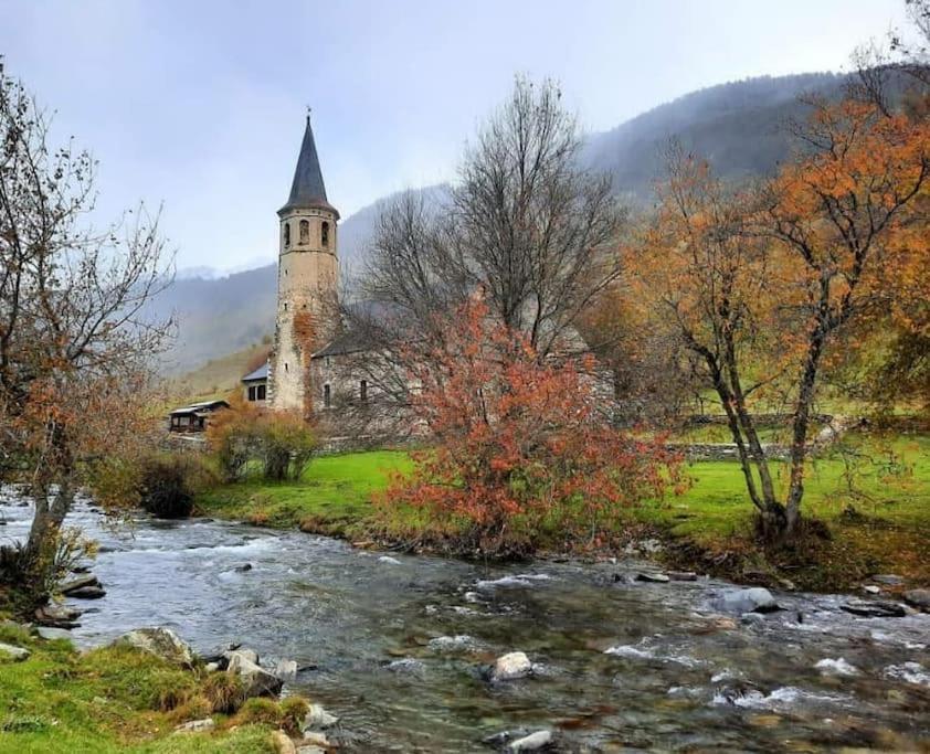 Holiday home Mcastet, Casita Aranesa En El Valle De Aran Bossost