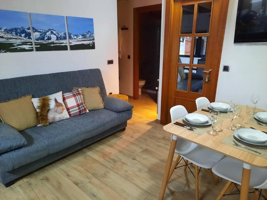 Mcastet, Casita Aranesa En El Valle De Aran Holiday home