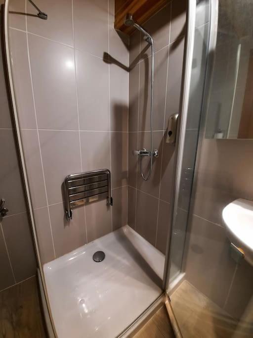Mcastet, Casita Aranesa En El Valle De Aran Bossost