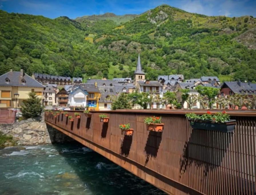 Holiday home Mcastet, Casita Aranesa En El Valle De Aran Bossost