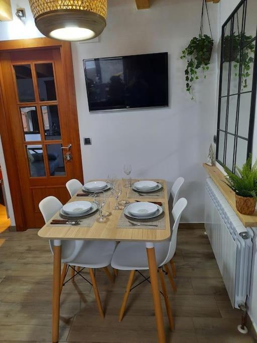 Mcastet, Casita Aranesa En El Valle De Aran Holiday home *