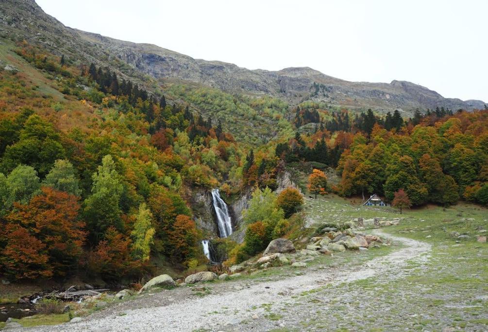 Mcastet, Casita Aranesa En El Valle De Aran * Bossost