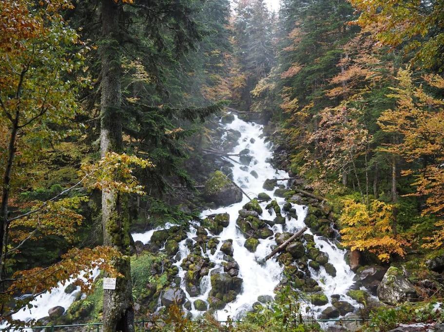 Mcastet, Casita Aranesa En El Valle De Aran Holiday home *